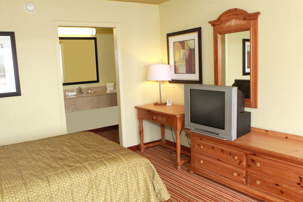 Mattoon Suite Dreams Hotel מראה חיצוני תמונה