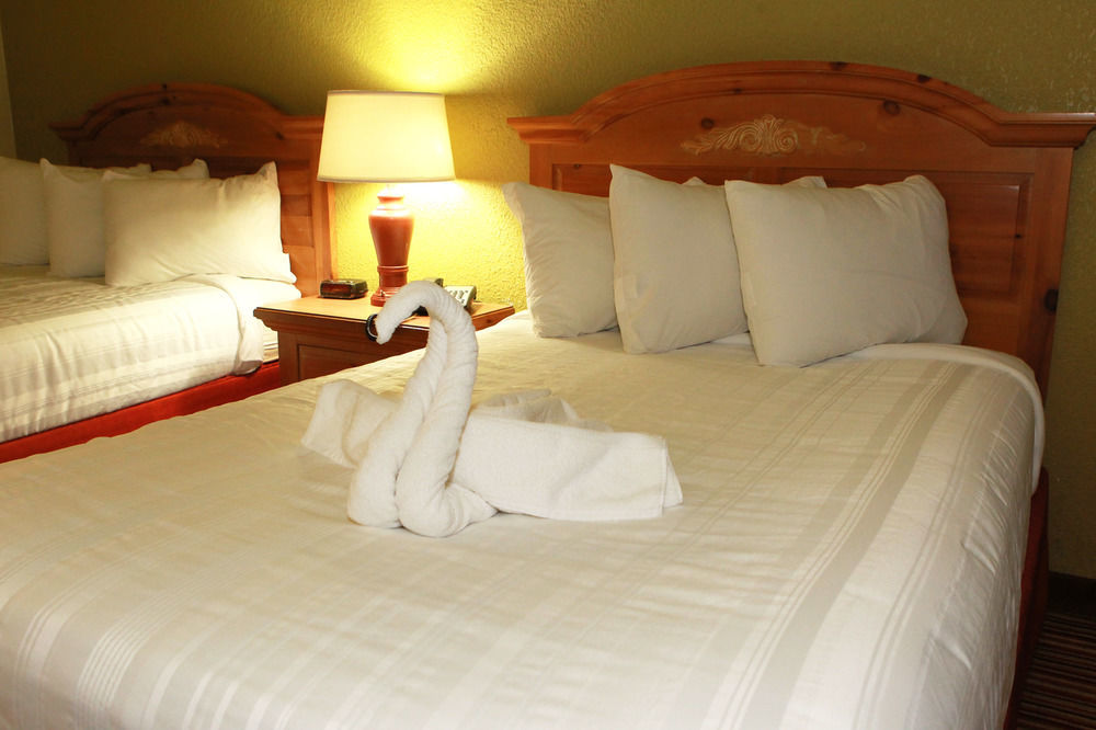 Mattoon Suite Dreams Hotel מראה חיצוני תמונה