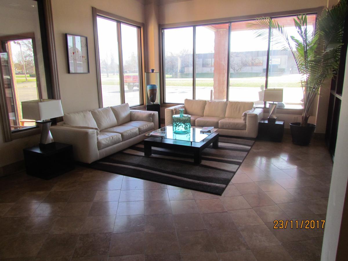 Mattoon Suite Dreams Hotel מראה חיצוני תמונה