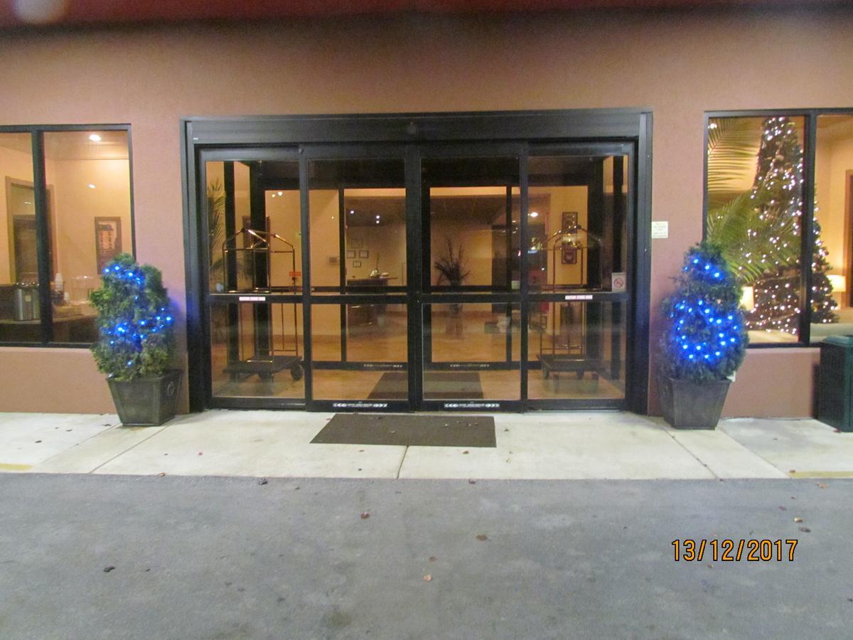 Mattoon Suite Dreams Hotel מראה חיצוני תמונה