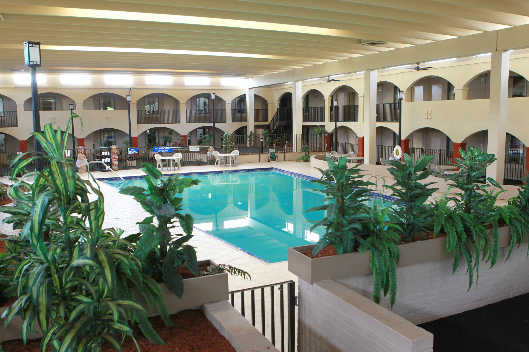 Mattoon Suite Dreams Hotel מראה חיצוני תמונה